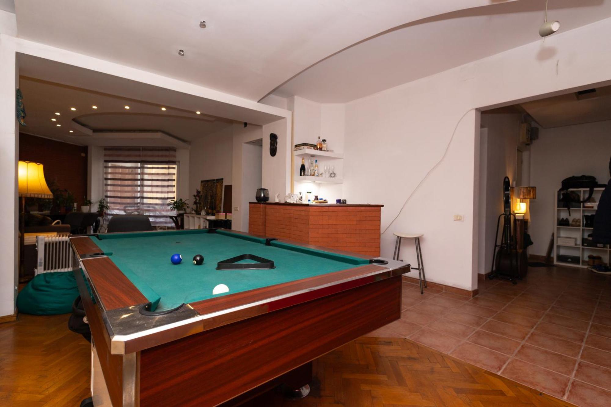 בוקרשט Shared Retro Vintage Luxury Apartment מראה חיצוני תמונה