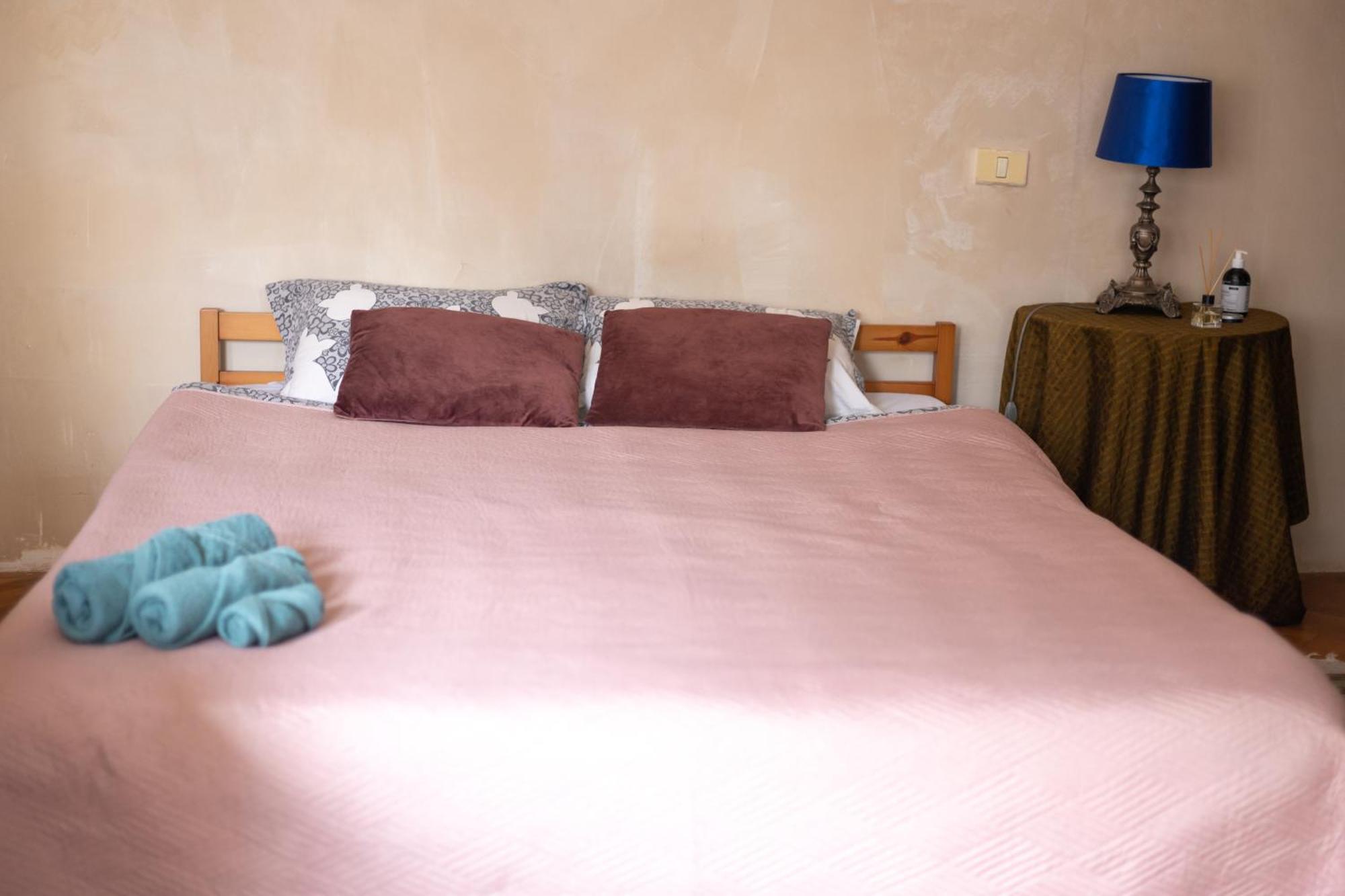 בוקרשט Shared Retro Vintage Luxury Apartment מראה חיצוני תמונה